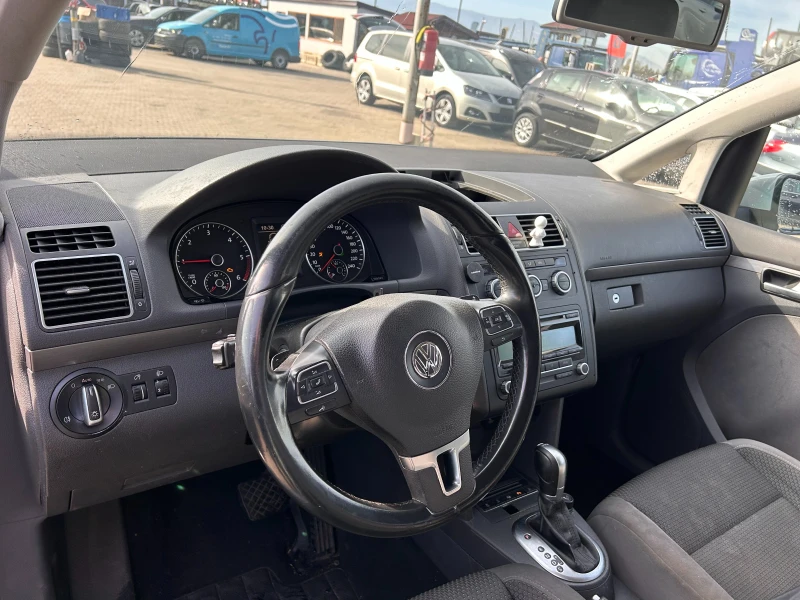 VW Touran 2.0TDI AVTOMAT EURO 5 ЛИЗИНГ, снимка 11 - Автомобили и джипове - 47665697