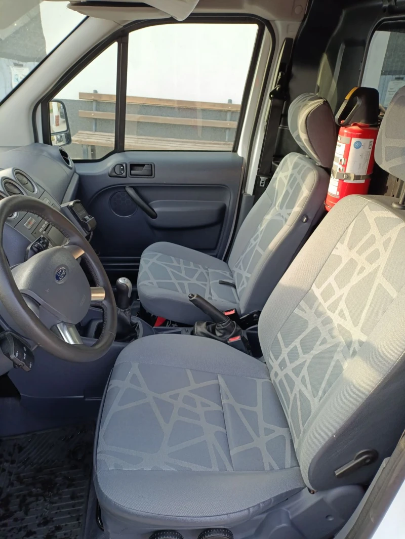 Ford Connect 1.8 DCI, снимка 9 - Автомобили и джипове - 48495589