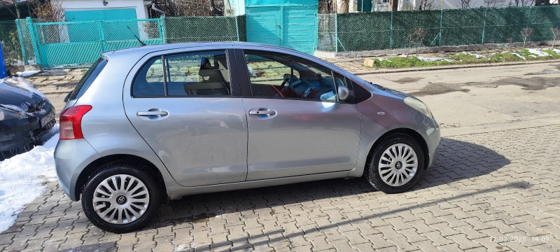 Toyota Yaris, снимка 1 - Автомобили и джипове - 49252055