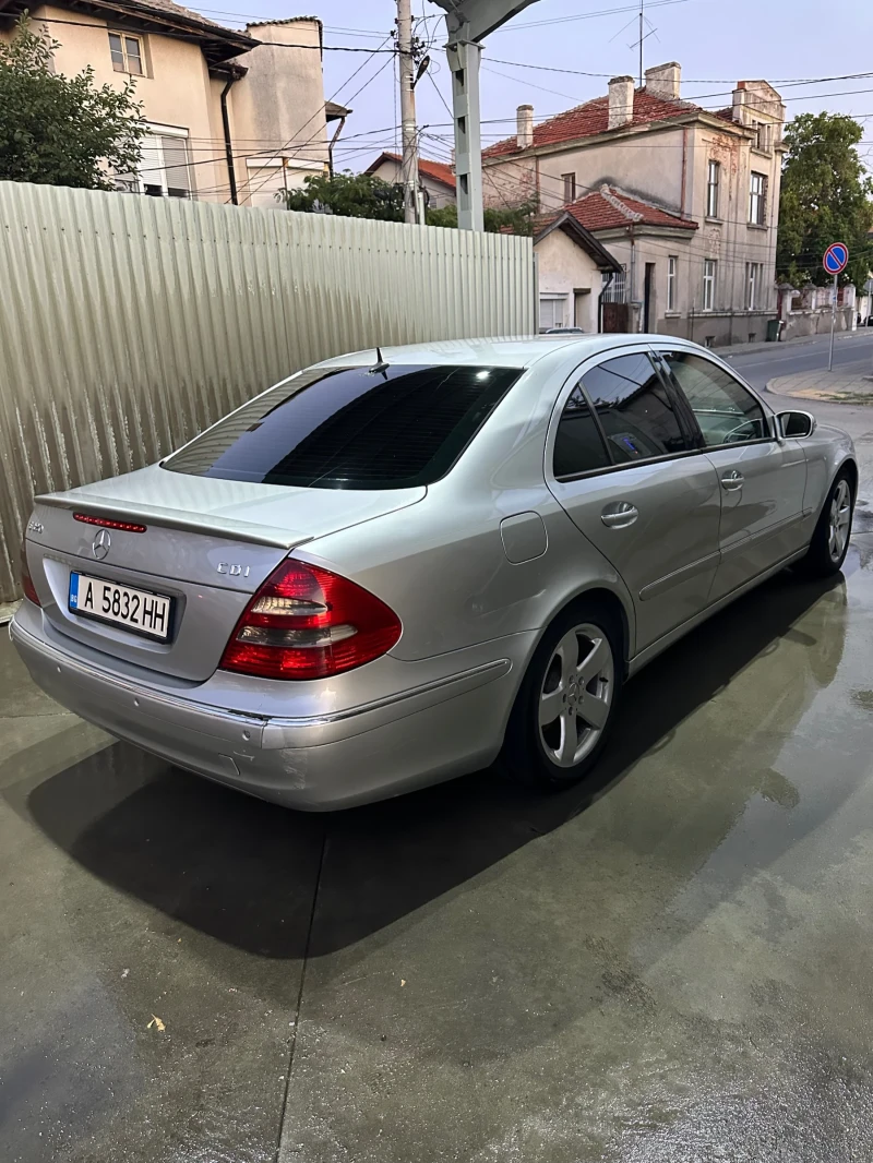 Mercedes-Benz E 320 Elegance, снимка 2 - Автомобили и джипове - 50031697