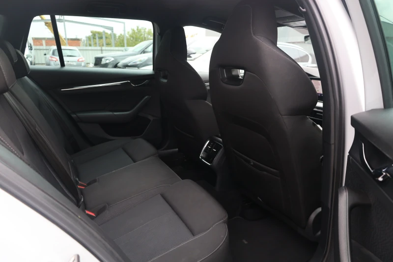 Skoda Octavia 2.0TDI DSG Matrix KeyGO ACC KAM Ambient Lane #iCar, снимка 8 - Автомобили и джипове - 52066606