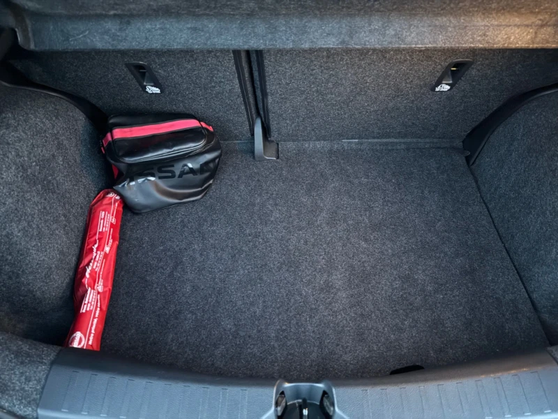 Nissan Micra 1.0 IGT BOSE 360Кам Кейлес , снимка 16 - Автомобили и джипове - 52641700