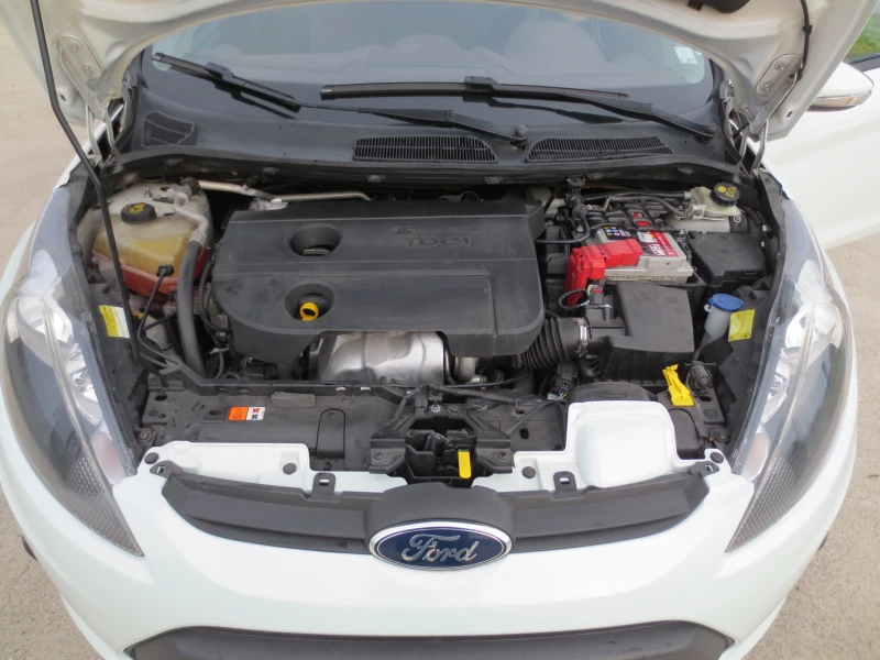 Ford Fiesta 1.4HDI, снимка 15 - Автомобили и джипове - 53185050
