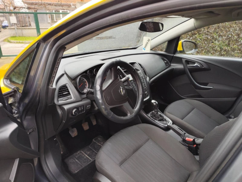 Opel Astra, снимка 8 - Автомобили и джипове - 53203895