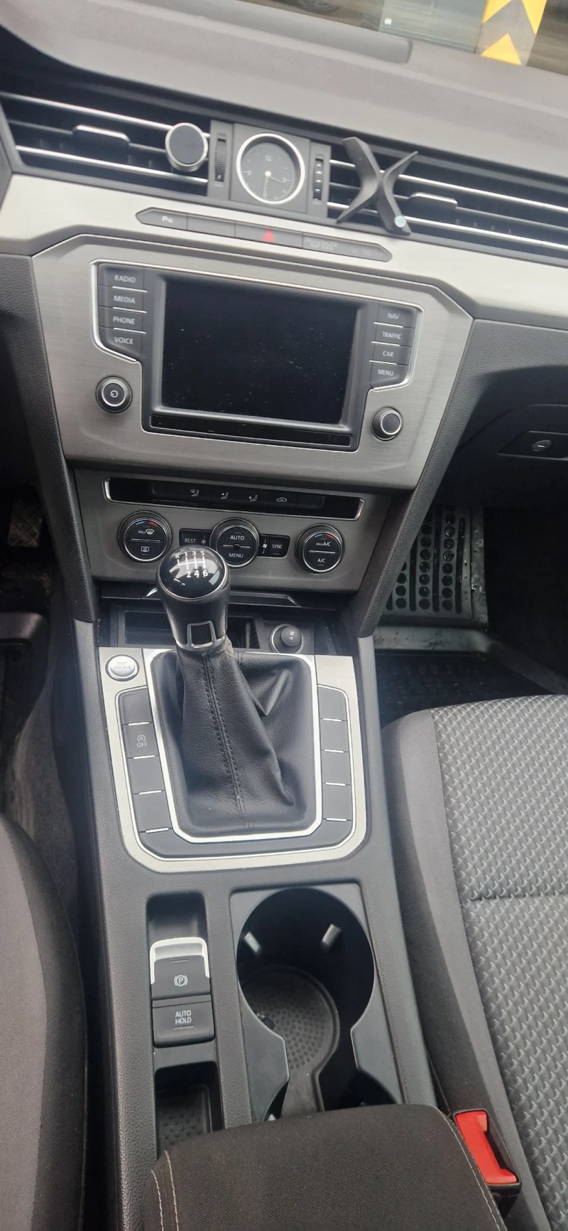 VW Passat, снимка 9 - Автомобили и джипове - 53399964