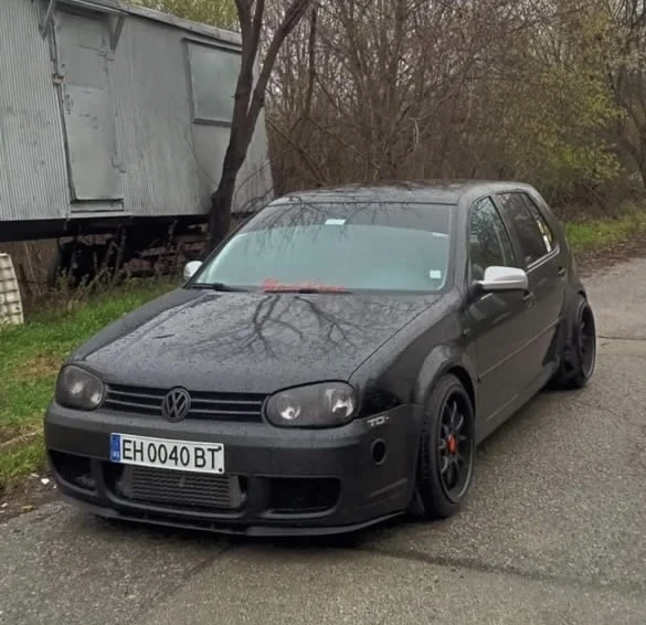 VW Golf, снимка 8 - Автомобили и джипове - 48798703