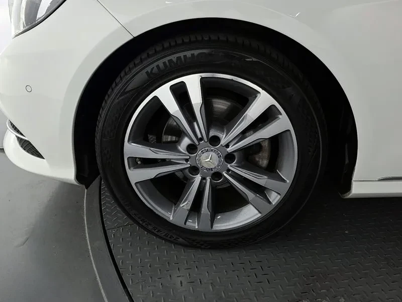 Mercedes-Benz E 220 Cdi Avantgarde - изображение 5