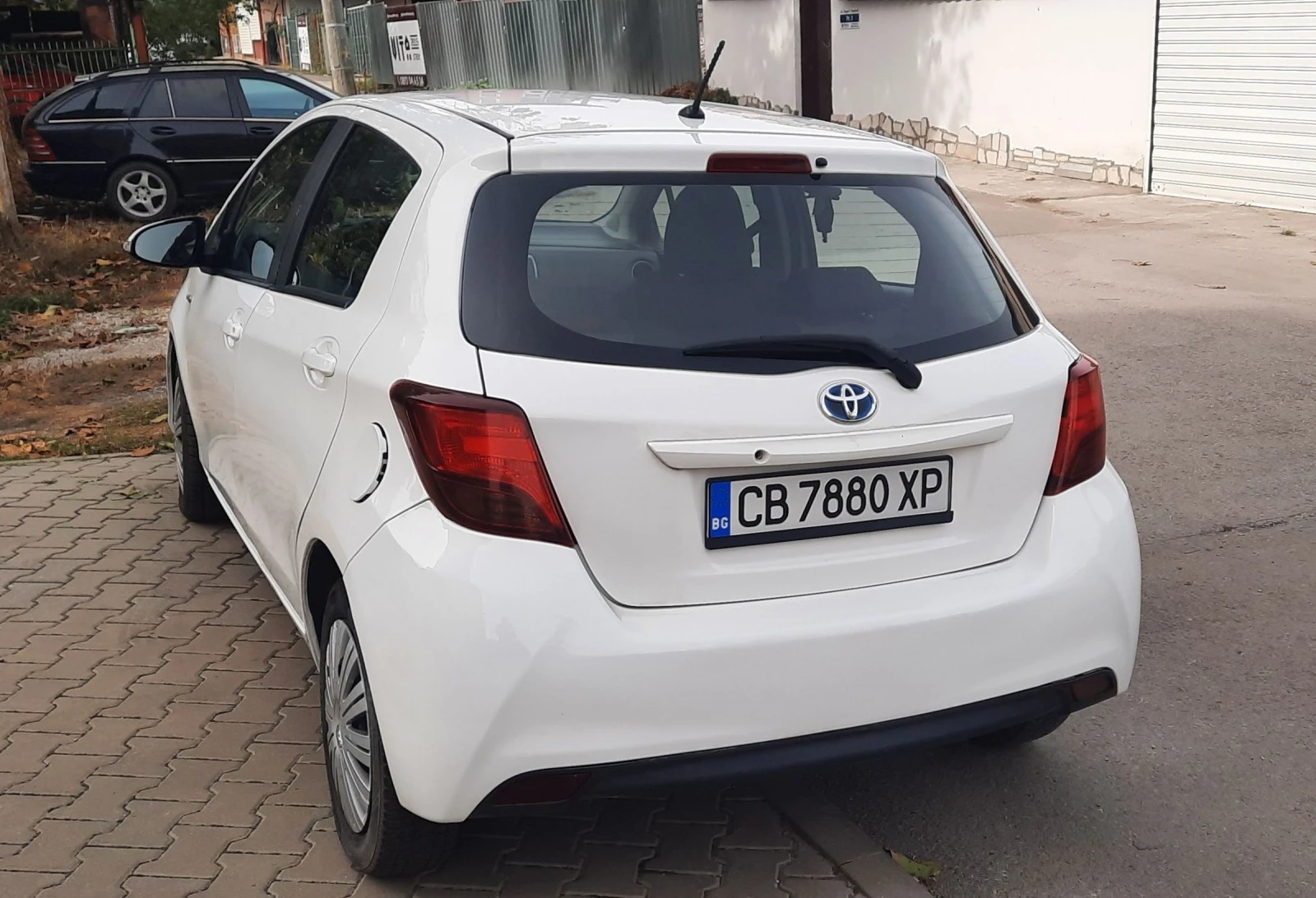 Toyota Yaris 1, 5, Автоматик, ХИБРИД - изображение 4