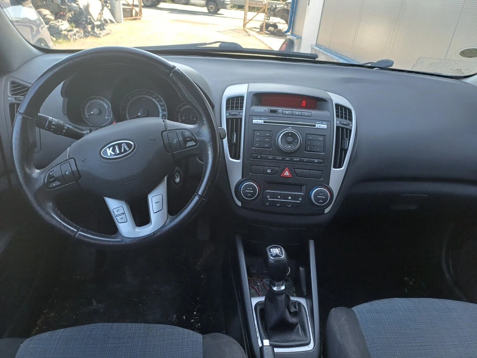 Kia Ceed 1.6crdi-115кс-на части - изображение 5