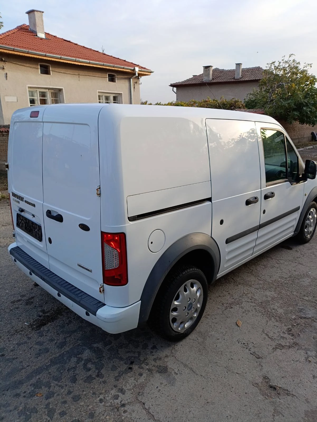 Ford Connect 1.8 DCI - изображение 5