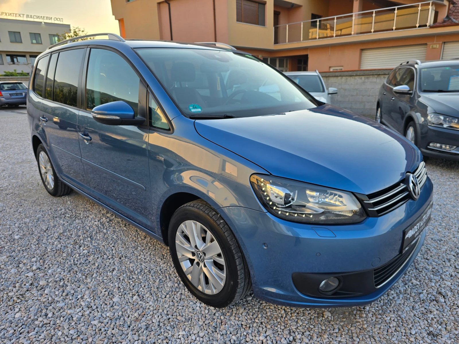 VW Touran 2.0TDI LIFE  - изображение 5