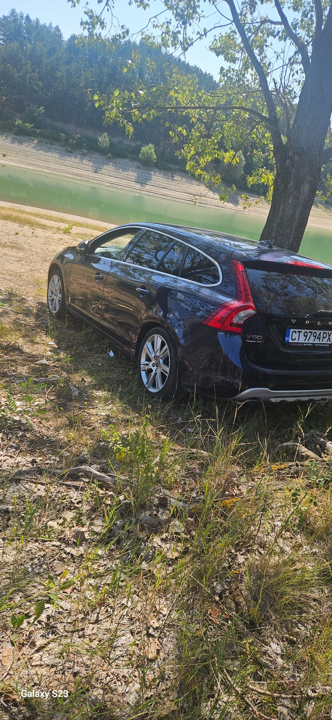 Volvo V60 2.0 - изображение 2