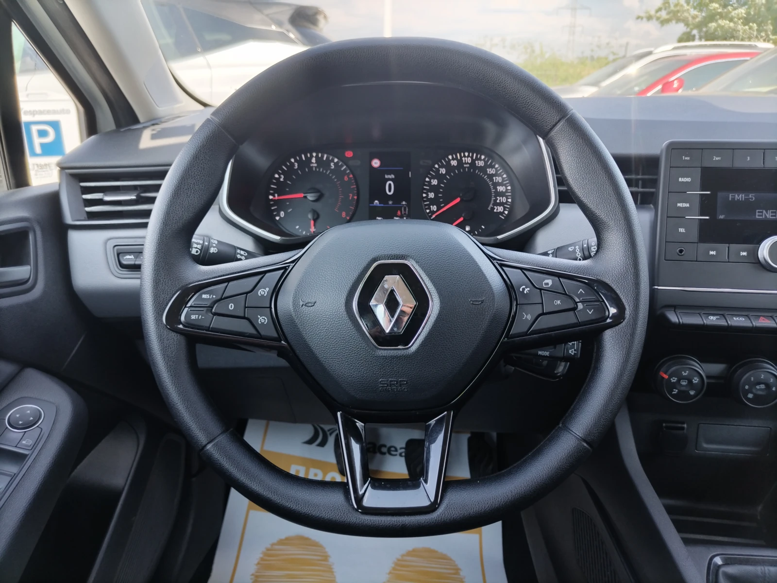Renault Clio 1.0TCe/ 100к.с./Life - изображение 9