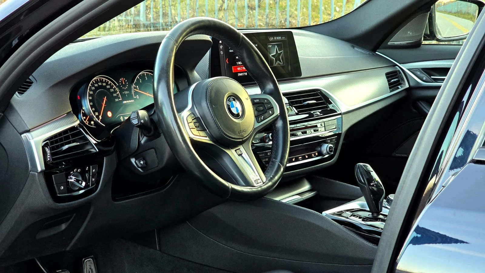BMW 550 M550i  - изображение 8