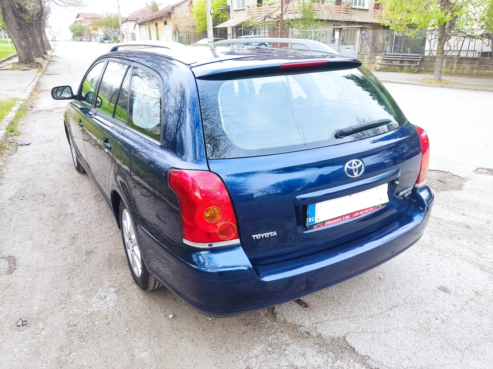 Toyota Avensis 2.0, D4D, 116к.с. - изображение 2