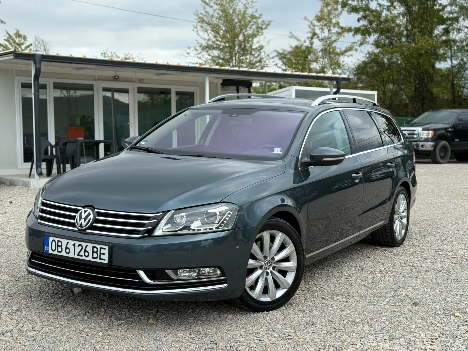 VW Passat 2.0TDi High-line Дистроник-нави-ксенон-DSG - изображение 2