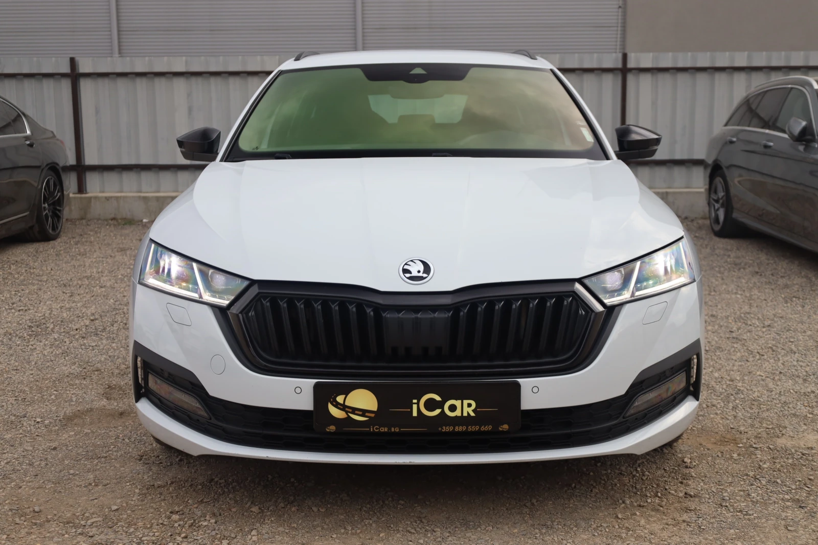 Skoda Octavia 2.0TDI DSG Matrix KeyGO ACC KAM Ambient Lane #iCar - изображение 2