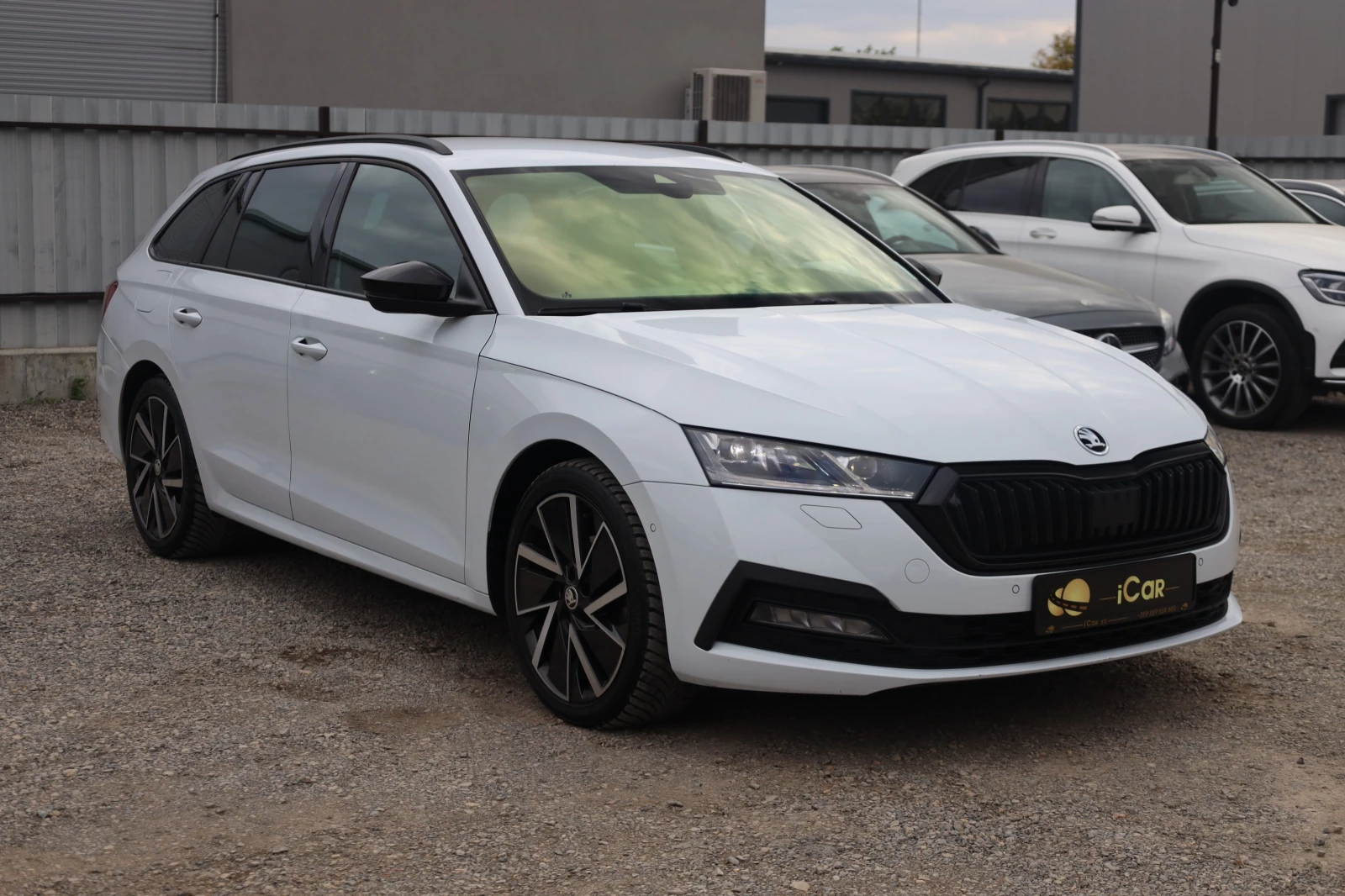 Skoda Octavia 2.0TDI DSG Matrix KeyGO ACC KAM Ambient Lane #iCar - изображение 3