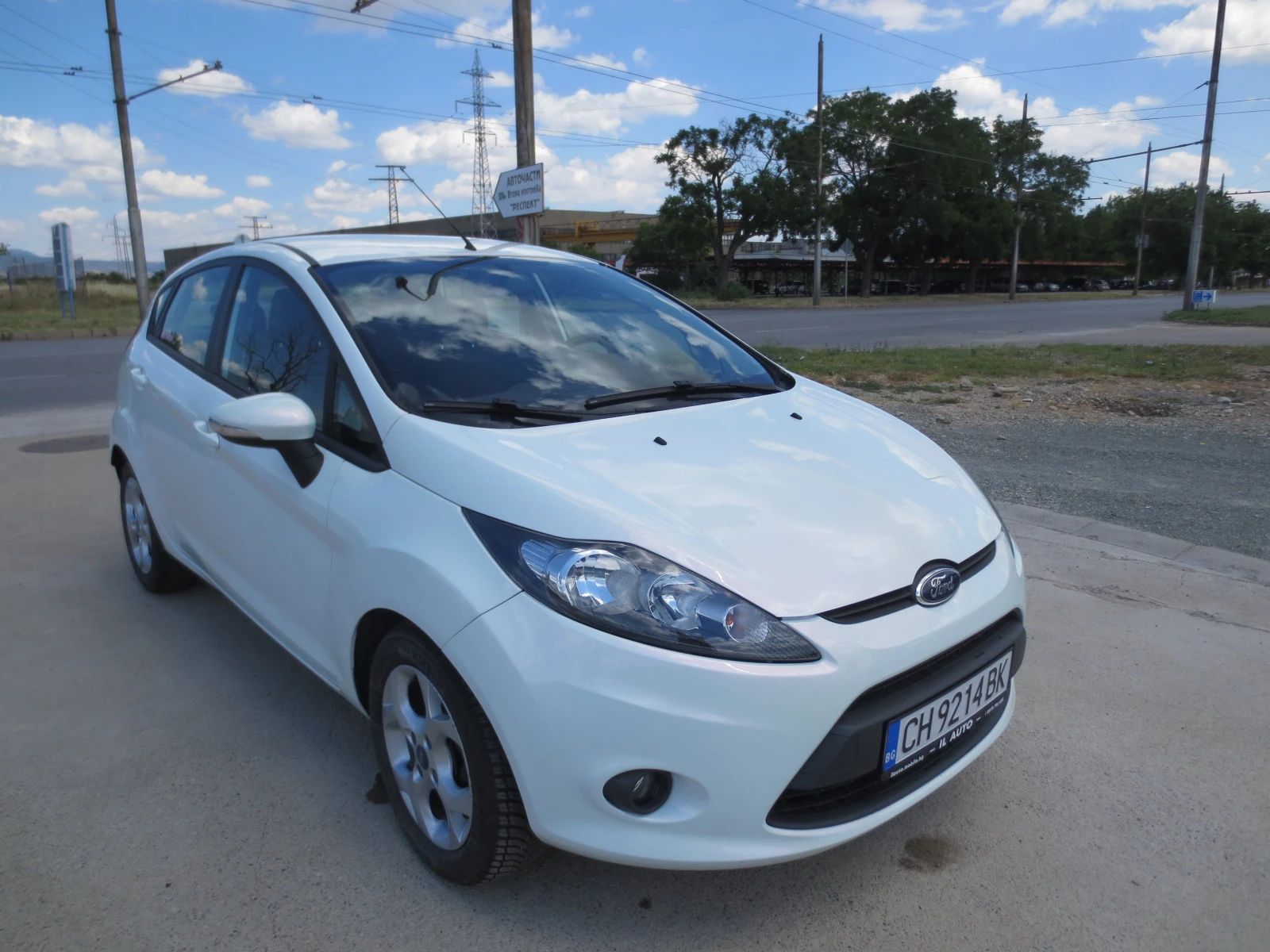 Ford Fiesta 1.4HDI, снимка 3 - Автомобили и джипове - 53890915