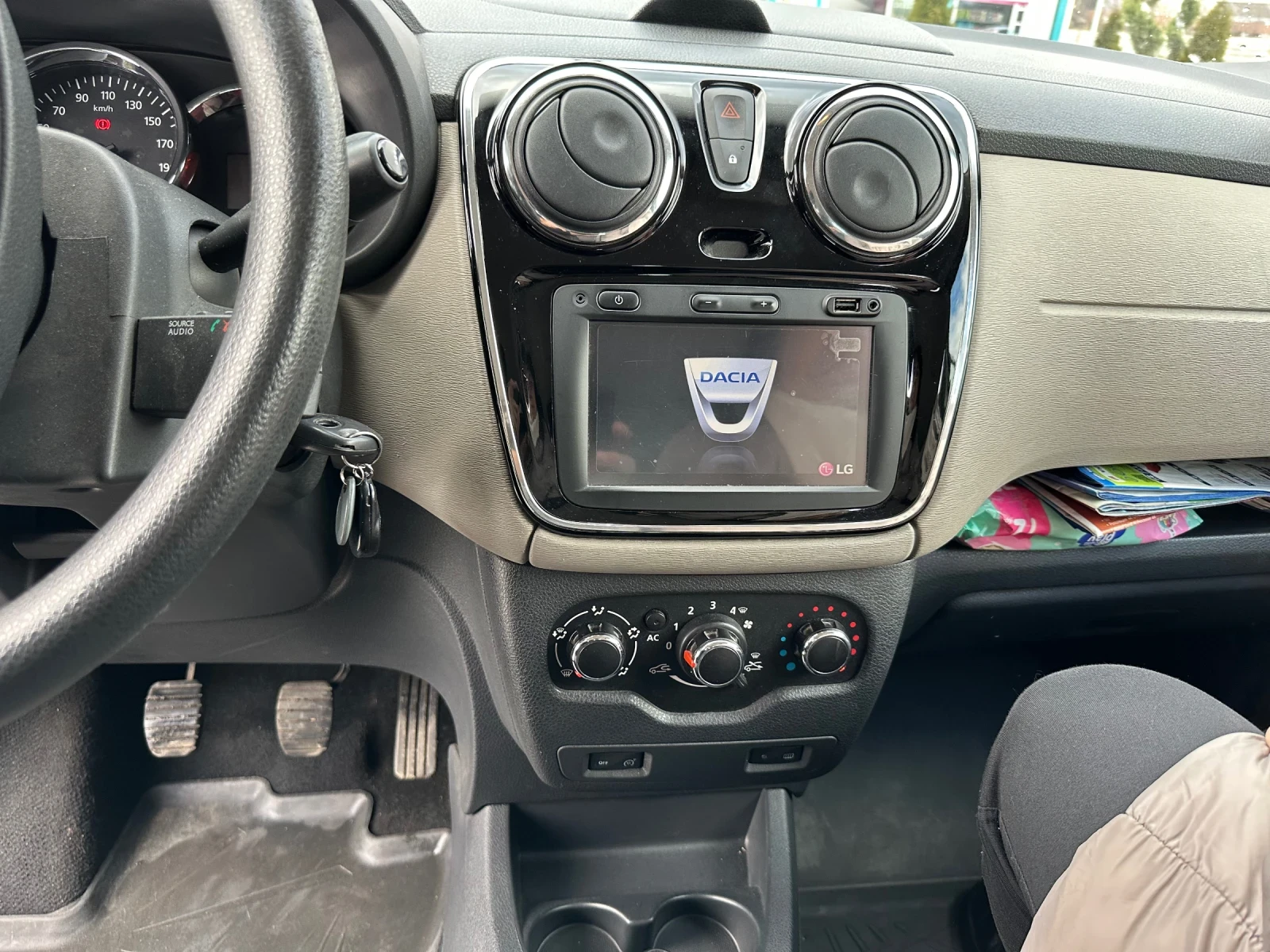 Dacia Lodgy 1.2 TCE | Mobile.bg � ����������� 6