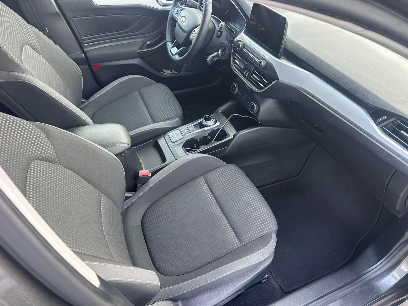 Ford Fiesta 1.5 TDCI  - изображение 6