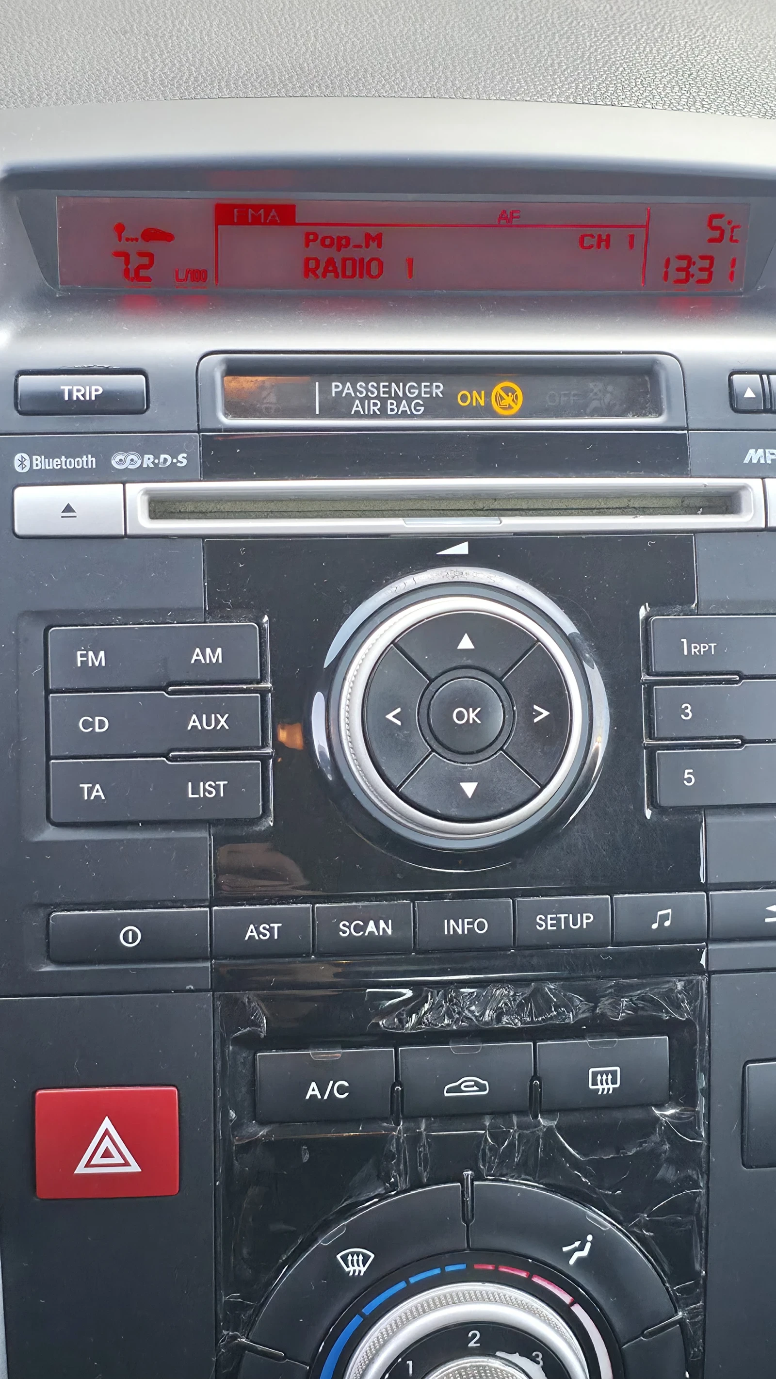 Kia Venga, снимка 15 - Автомобили и джипове - 54006079