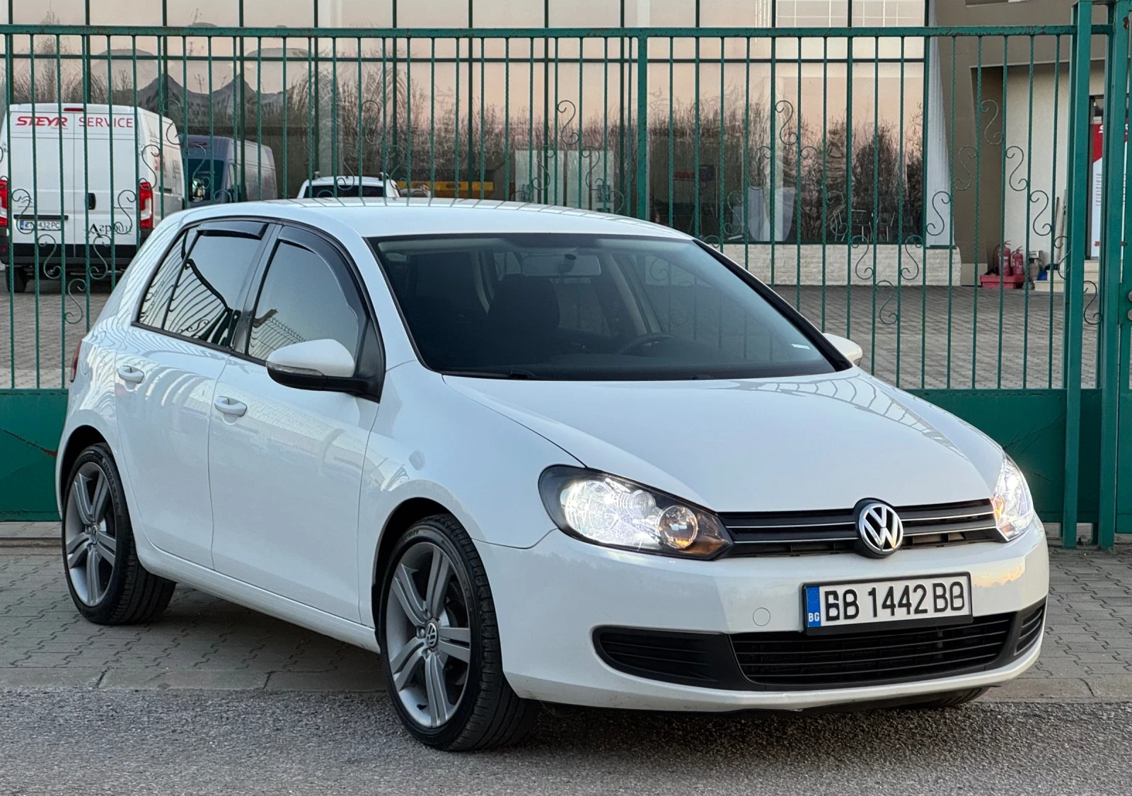 VW Golf 2, 0tdi 110hp Navi, снимка 3 - Автомобили и джипове - 54129090