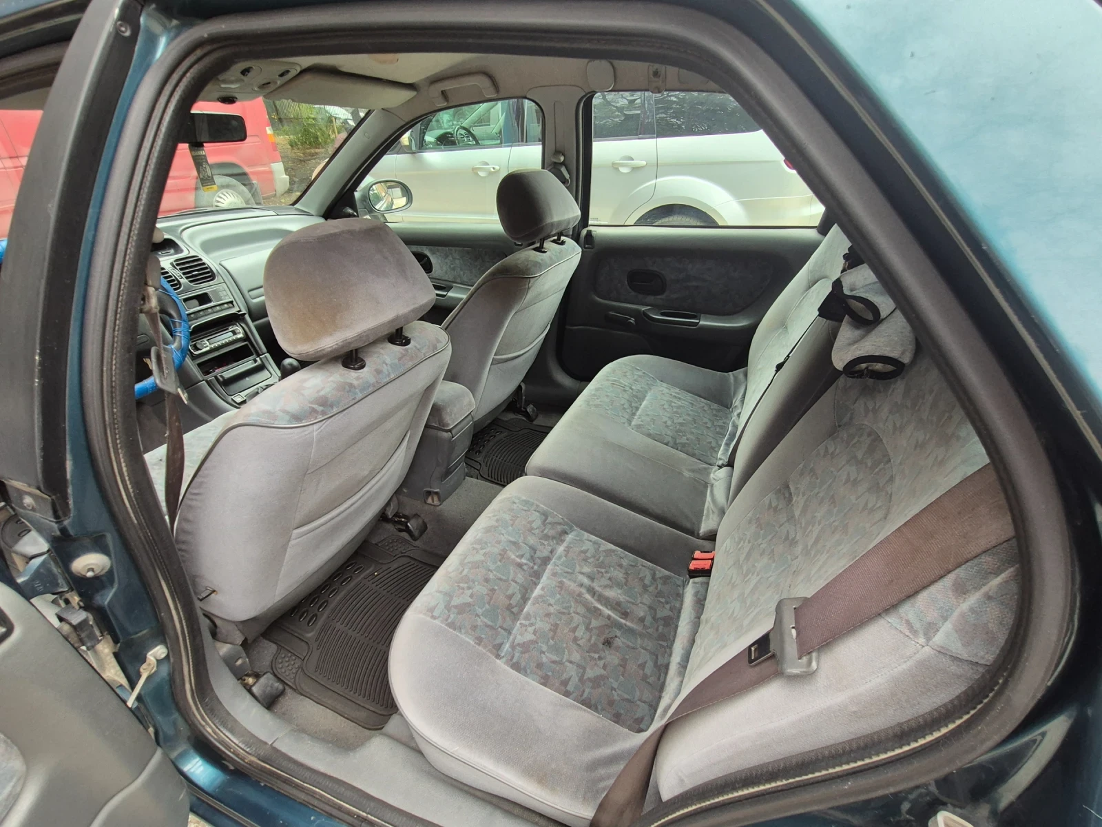 Renault Laguna 1800, снимка 9 - Автомобили и джипове - 54318032