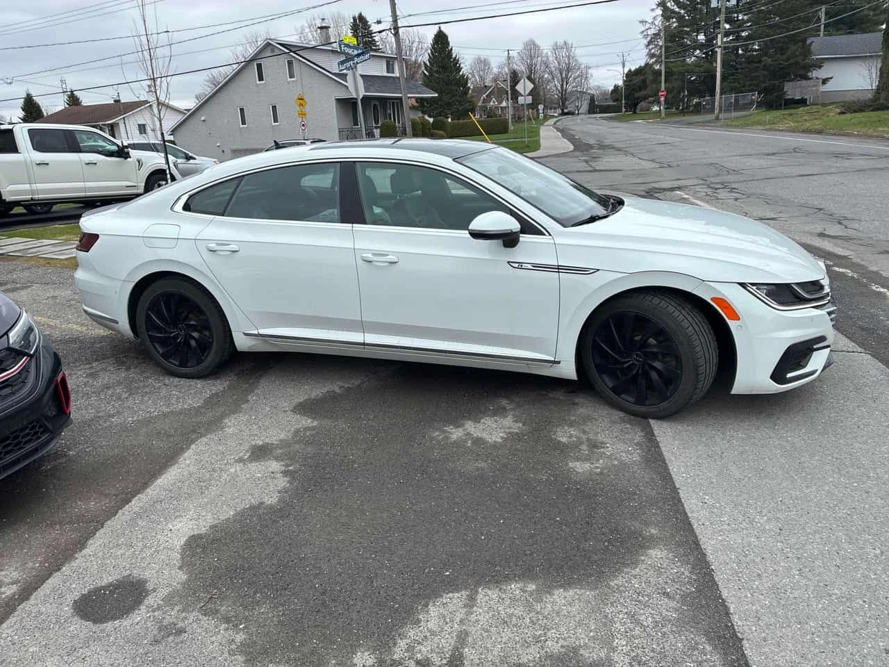 VW Arteon  Execline / dynaudio /ОБДУХВАНЕ/ ГУМИ С ДЖАНТИ , снимка 3 - Автомобили и джипове - 54379084