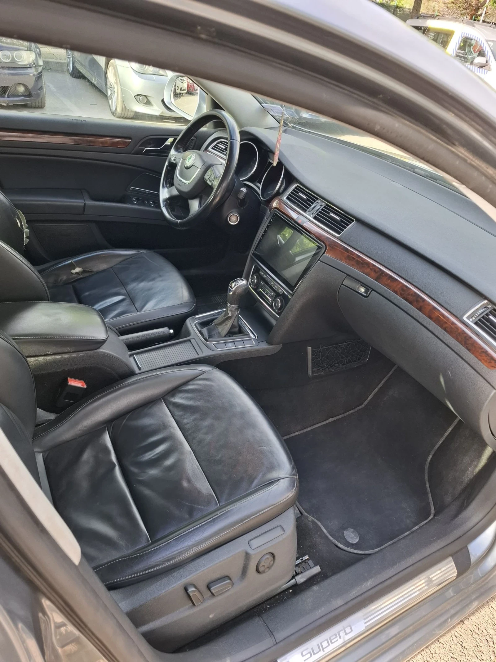 Skoda Superb 2.0 4x4 170, снимка 10 - Автомобили и джипове - 54458853