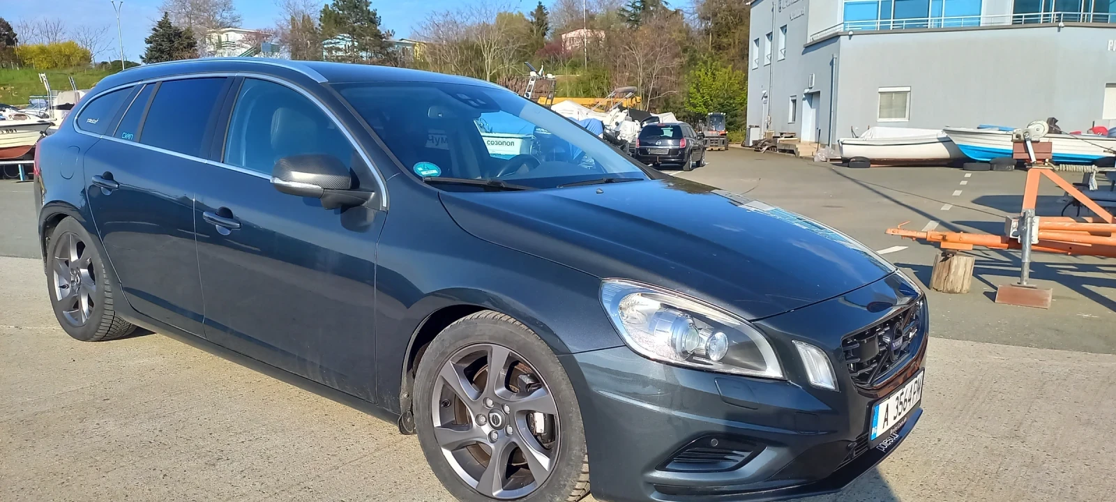 Volvo V60 2.4 D5 Polestar 230к.с, R-desing, 4x4, 5 цилиндров, снимка 7 - Автомобили и джипове - 54510652