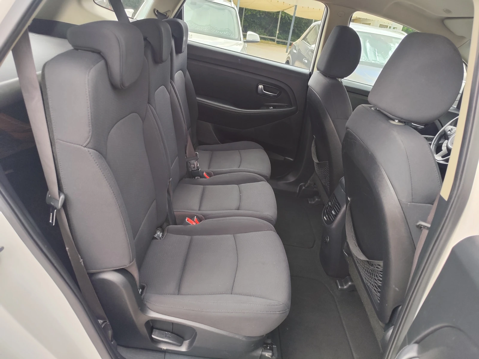Kia Carens 1.7CRDi* EURO5B* LED* KLIMA* , снимка 11 - Автомобили и джипове - 55013253