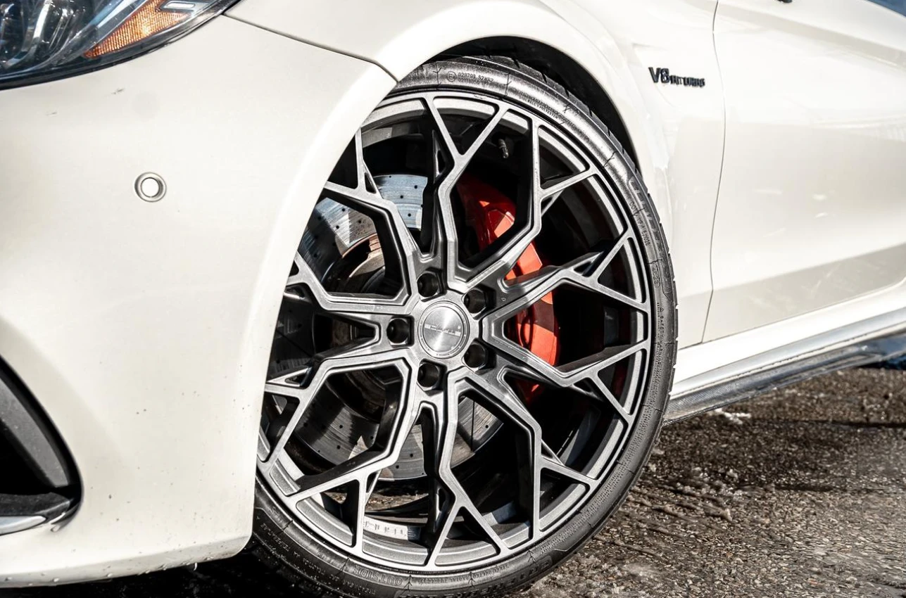 Mercedes-Benz C 63 AMG V8, снимка 6 - Автомобили и джипове - 55260744