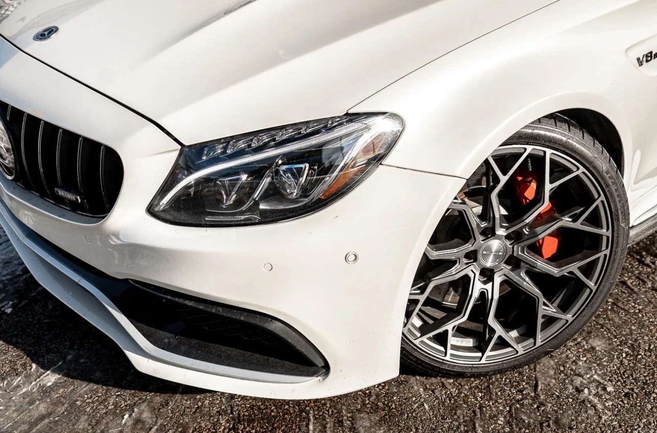 Mercedes-Benz C 63 AMG V8, снимка 5 - Автомобили и джипове - 55260744