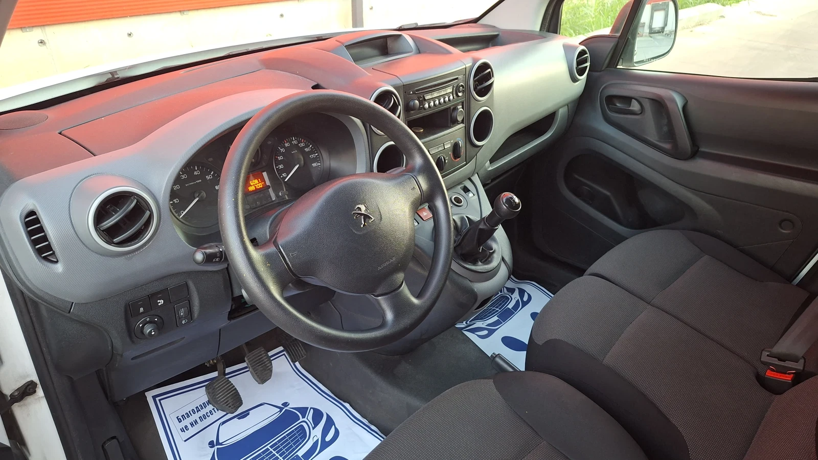 Peugeot Partner 1.6 BlueHDI , снимка 7 - Автомобили и джипове - 55504688