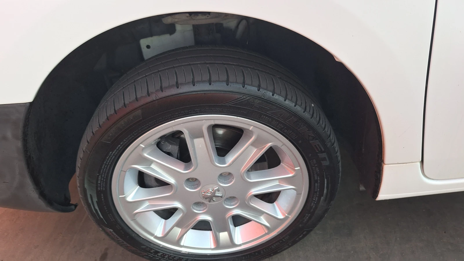 Peugeot Partner 1.6 BlueHDI , снимка 5 - Автомобили и джипове - 55504688