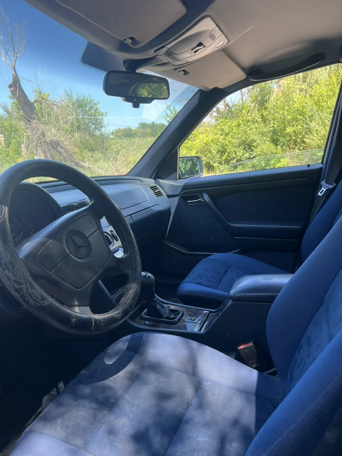 Mercedes-Benz C 220, снимка 5 - Автомобили и джипове - 55509456