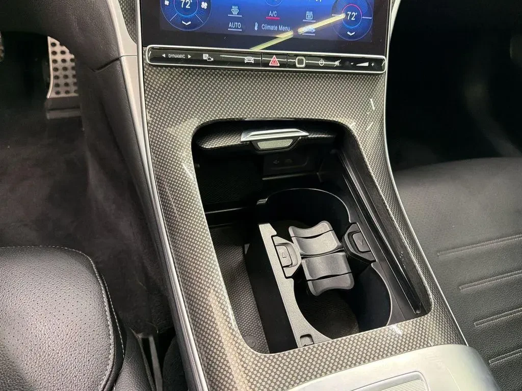 Mercedes-Benz C 300, снимка 16 - Автомобили и джипове - 55566071