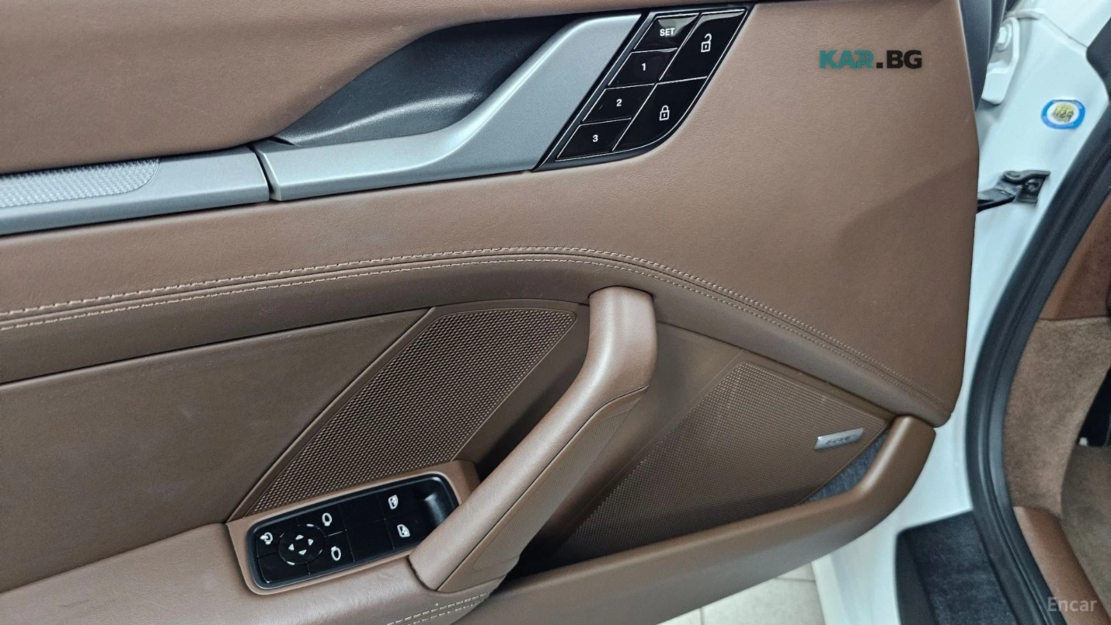 Porsche Carrera 911* КОЖА* ПОДГРЕВ* НАВИ* КАМЕРА, снимка 17 - Автомобили и джипове - 55891612