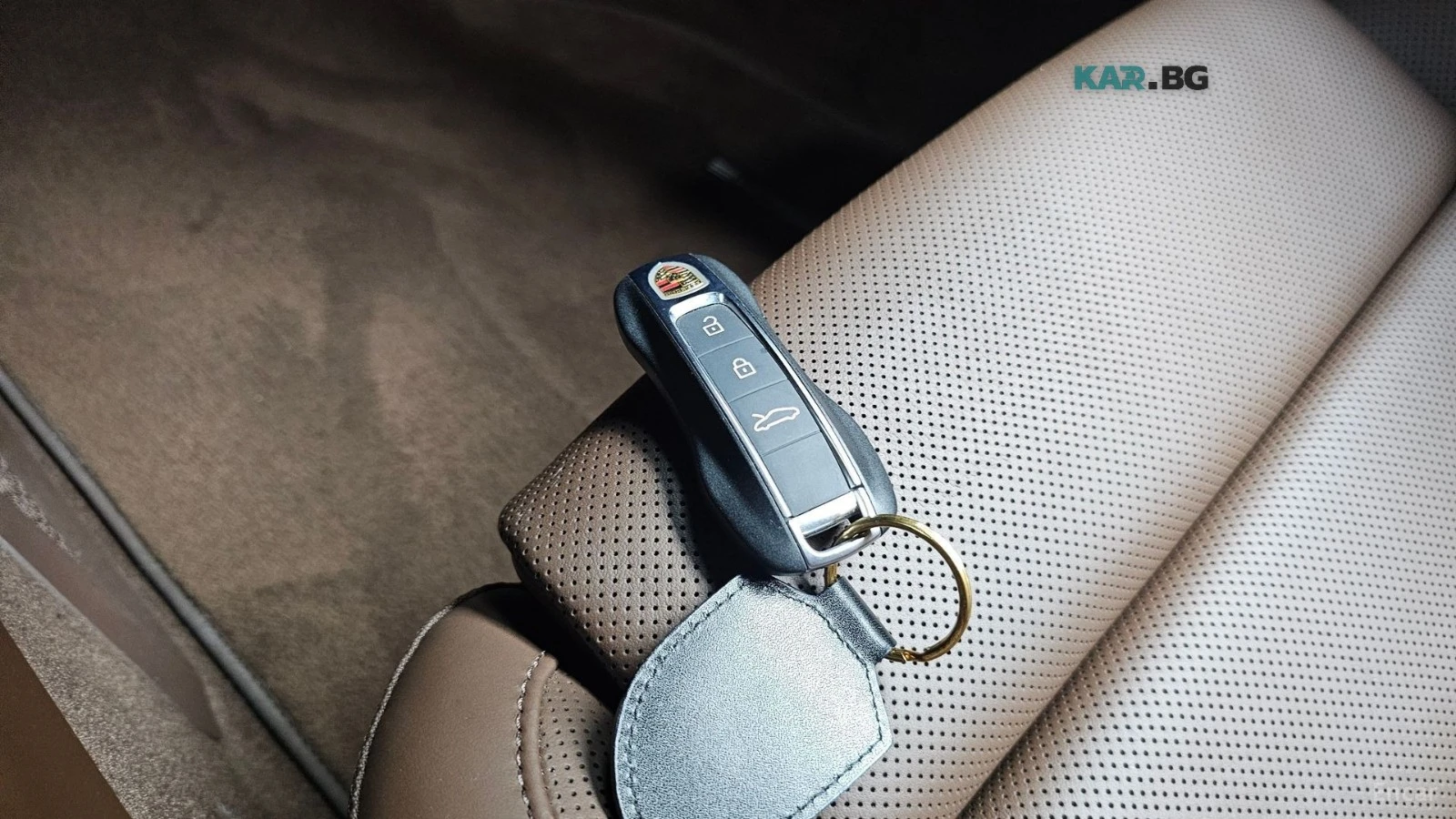 Porsche Carrera 911* КОЖА* ПОДГРЕВ* НАВИ* КАМЕРА, снимка 16 - Автомобили и джипове - 55891612