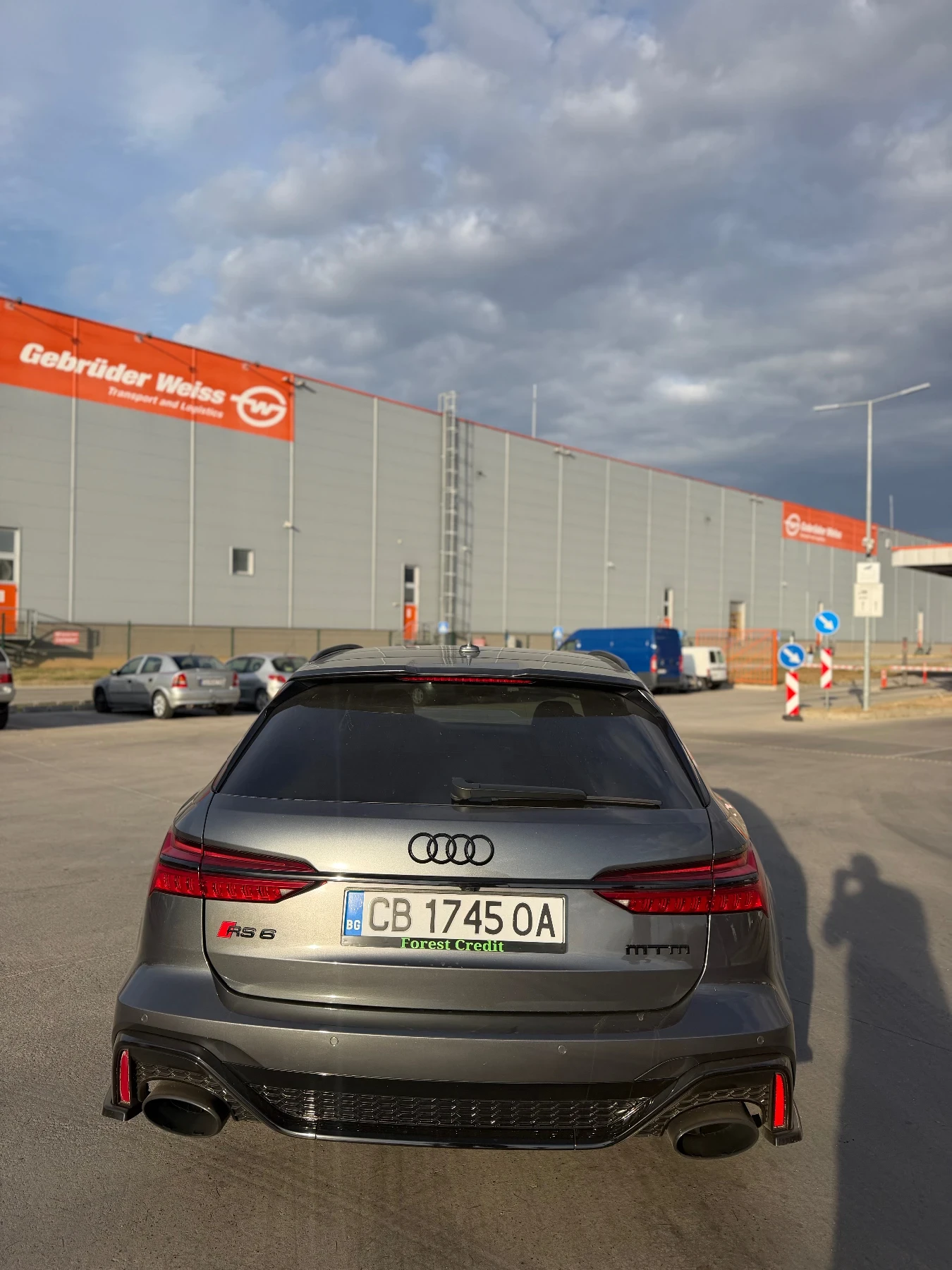 Audi Rs6 Бартер- Лизинг FULL, снимка 3 - Автомобили и джипове - 56434485