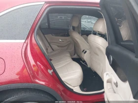 Mercedes-Benz GLC 300 2.0L I-4 DI, DOHC, VVT, TURBO, 241HP 4X2 Drive, снимка 8 - Автомобили и джипове - 53685120