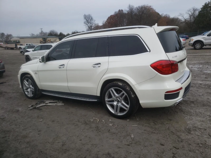 Mercedes-Benz GL 500 4MATIC* Harman-Kardon* обдух* пано* кожа* телевизо, снимка 4 - Автомобили и джипове - 48403705