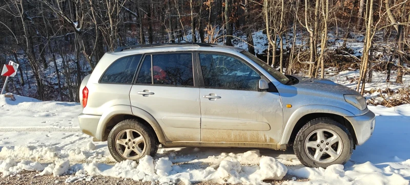 Toyota Rav4, снимка 5 - Автомобили и джипове - 48501181