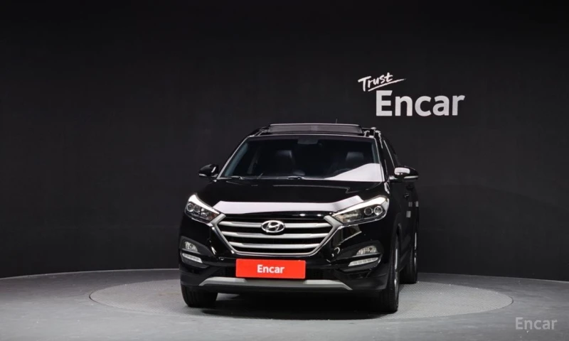 Hyundai Tucson, снимка 3 - Автомобили и джипове - 52723041