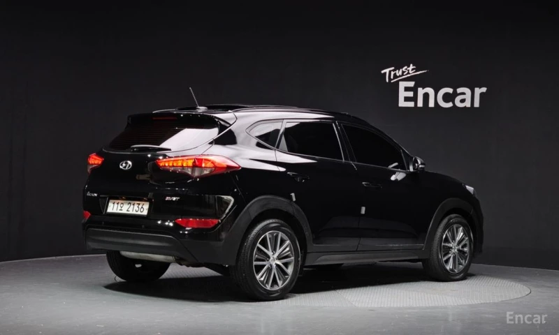 Hyundai Tucson, снимка 2 - Автомобили и джипове - 52723041