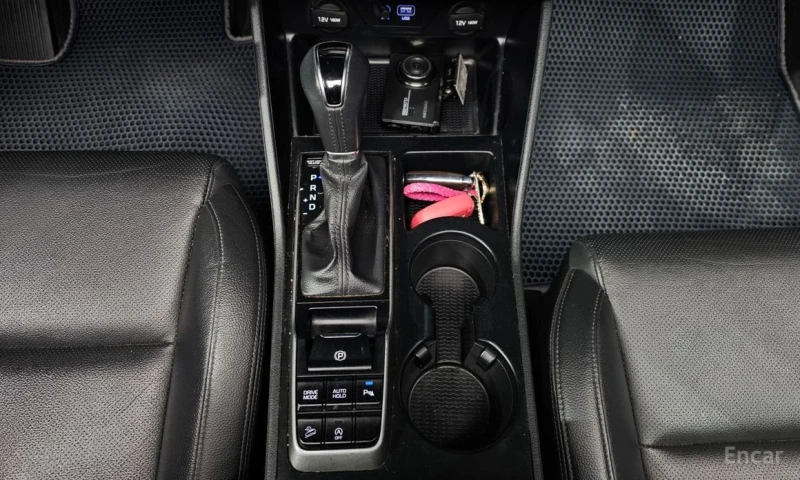 Hyundai Tucson, снимка 9 - Автомобили и джипове - 52723041