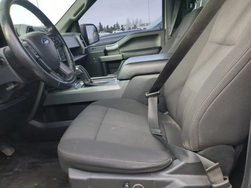 Ford F150 * XLT CREW CAB SHORT BED * CARFAX * БЕЗ ПЪРВОНАЧАЛ, снимка 5 - Автомобили и джипове - 52815768