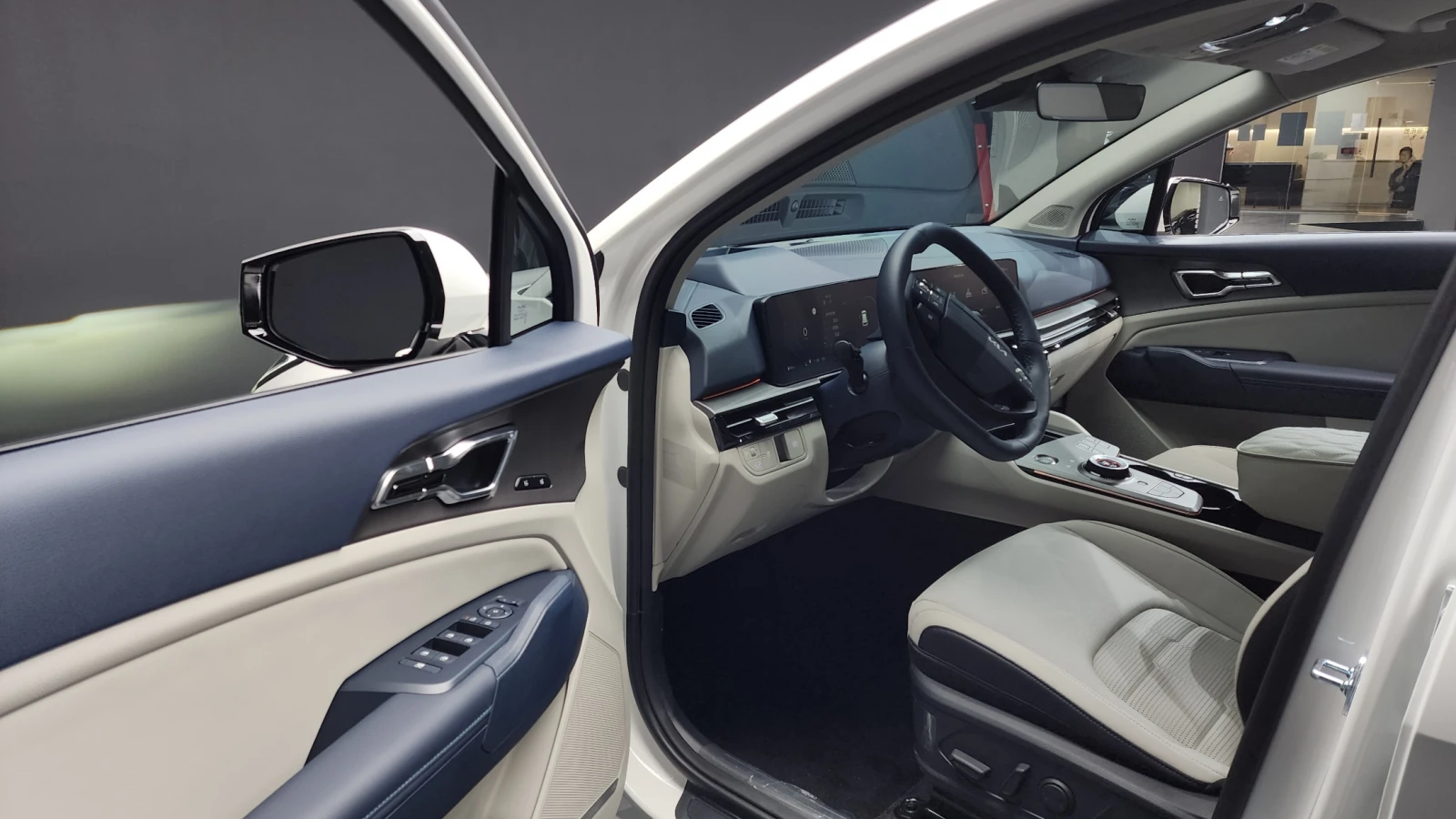 Kia Sportage  1.6 Turbo 2WD SIGNATURE | Mobile.bg   12