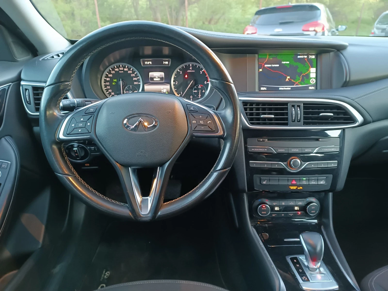 Infiniti Q30 2.2d | Mobile.bg   14